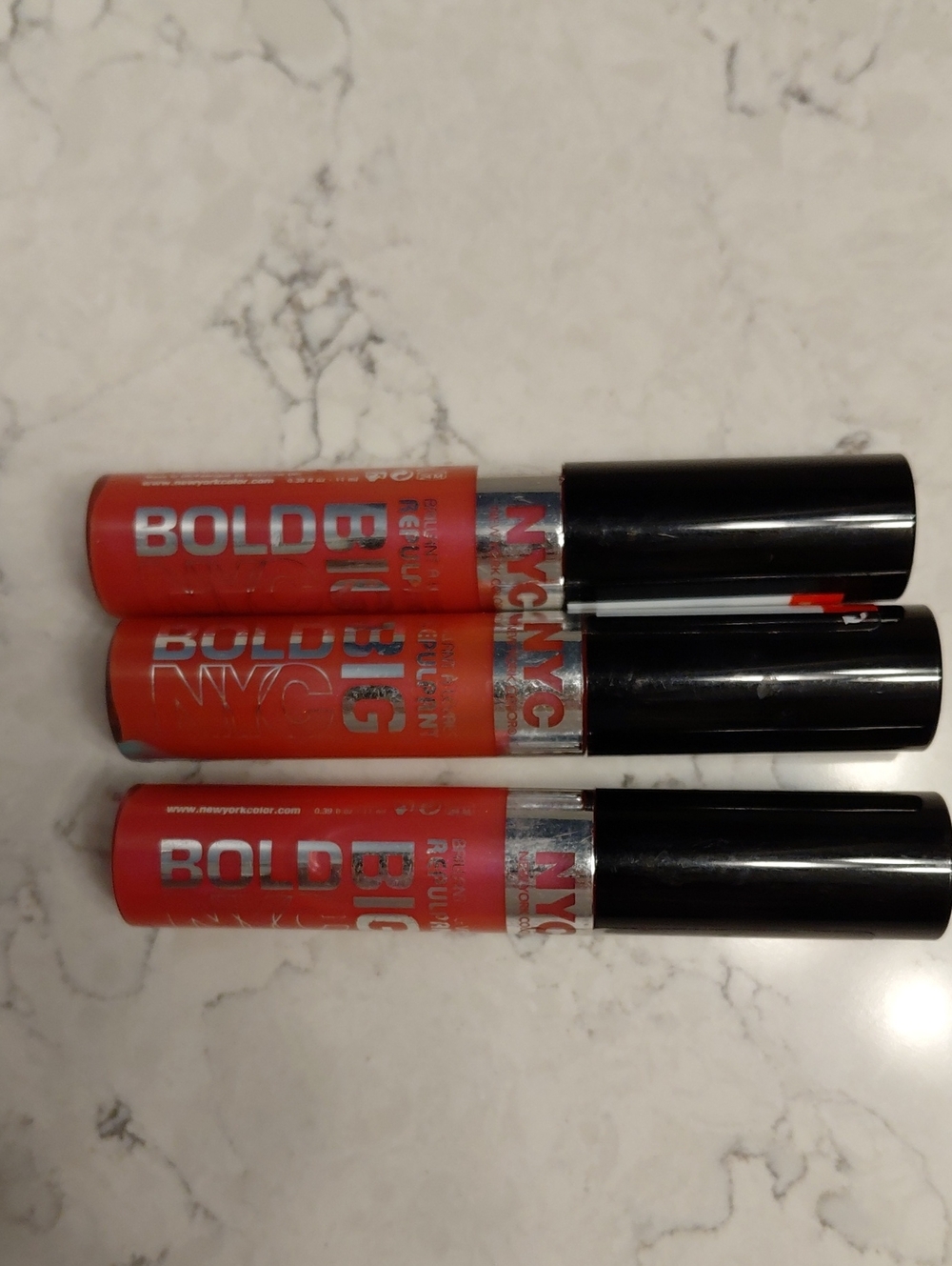 LOT 3 NYC New York Color Big Bold Plumping Shine Lip Gloss Full On Fuchsia 473